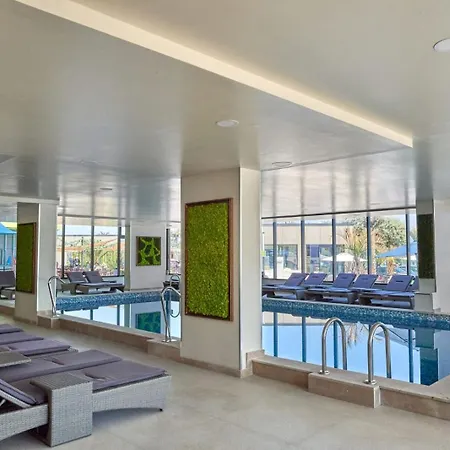 Ella Mamaia Năvodari