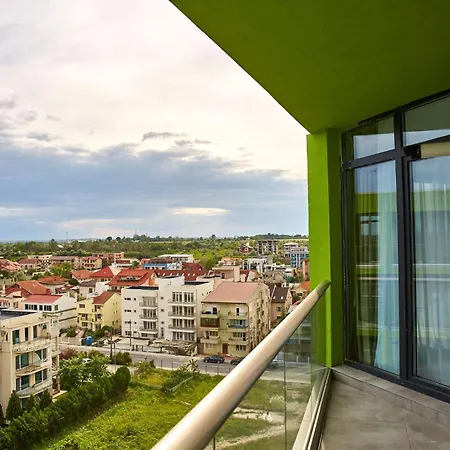 Ella Mamaia Aparthotel 3*