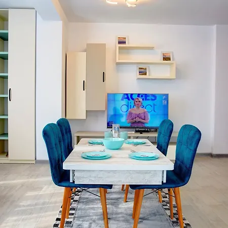 Ella Mamaia Năvodari